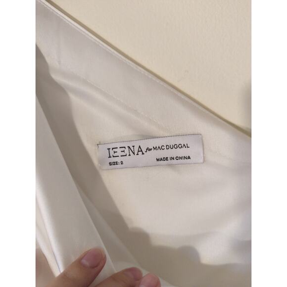 NWT Mac Duggal Sz 2 White Gathered One Shoulder Satin Faux Wrap Gown - Picture 4 of 5